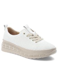 Półbuty damskie Filippo, ze skóry naturalnej perforowana cholewka sznurowane gruba podeszwa casual komfortowe, białe, DP7803/26. Okazja: na co dzień. Kolor: biały. Materiał: skóra. Szerokość cholewki: normalna. Styl: casual #1