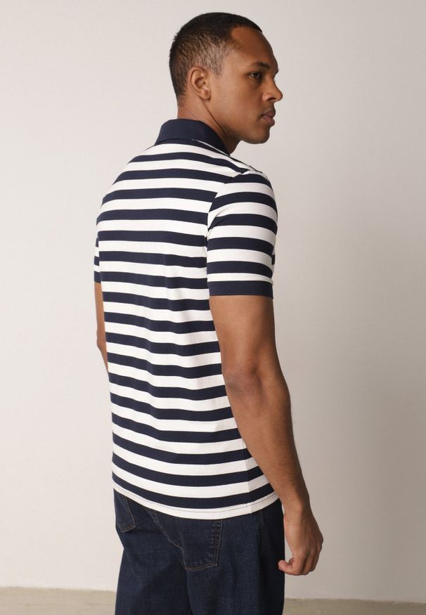 Born2be - Granatowa Koszulka Polo z Bawełny w Poziome Paski Germus. Okazja: na co dzień. Typ kołnierza: polo. Kolor: niebieski. Materiał: bawełna. Wzór: paski. Styl: casual