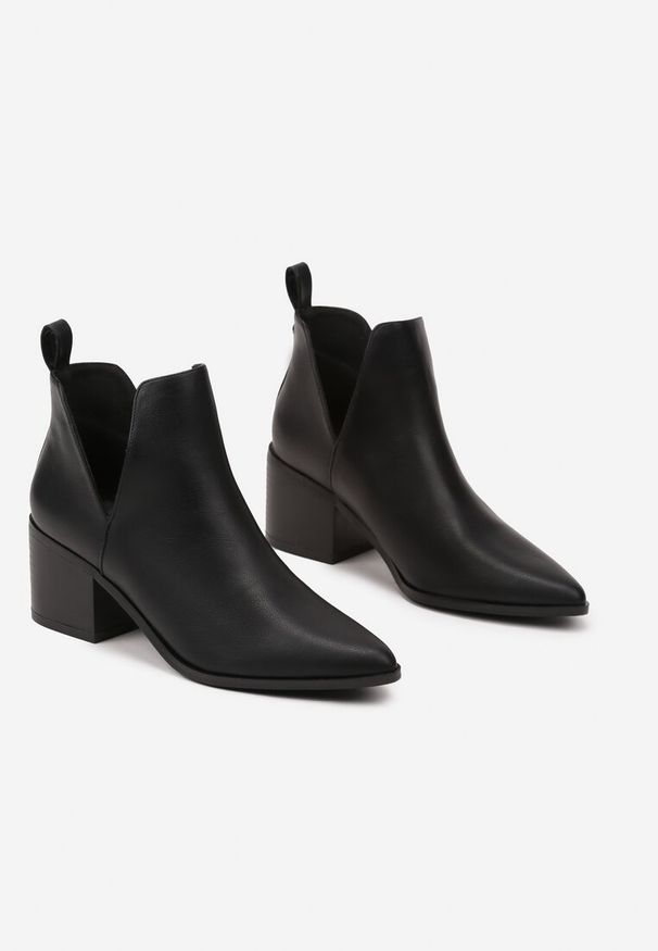 Born2be - Czarne Botki Vices na Obcasie z Ozdobnym Wycięciem Annaviel. Okazja: na co dzień. Nosek buta: szpiczasty. Kolor: czarny. Materiał: dzianina. Obcas: na obcasie. Styl: casual. Wysokość obcasa: średni