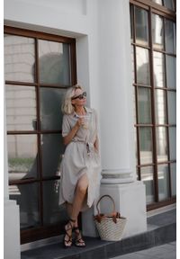 SUKIENKA SILVIA CUPRO BEŻOWA M - Flawless. Okazja: na co dzień, na spotkanie biznesowe. Typ kołnierza: dekolt w serek. Kolor: beżowy. Materiał: jedwab, tkanina, skóra. Wzór: gładki. Typ sukienki: proste. Styl: biznesowy, elegancki, casual