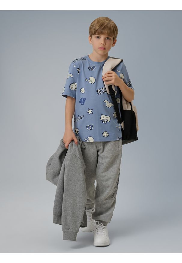 4f - 4F Spodnie dresowe joggery chłopięce - szare 158 (12-13 lat). Okazja: na co dzień. Kolor: szary. Materiał: dresówka. Sezon: lato. Styl: casual