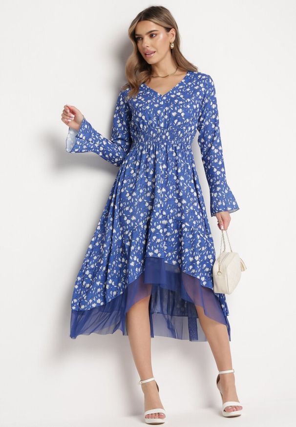 Born2be - Niebieska Asymetryczna Sukienka Midi Rozkloszowana z Siateczką Tivora. Kolor: niebieski. Typ sukienki: asymetryczne. Długość: midi