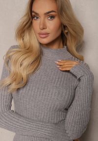 Renee - Szara Sukienka z Prążkowanej Dzianiny z Wełną i Kaszmirem ze Stójką i Rozcięciem Vaidara. Okazja: na co dzień. Typ kołnierza: kołnierzyk stójkowy. Kolor: szary. Materiał: prążkowany, wełna, dzianina, kaszmir. Typ sukienki: dopasowane. Styl: casual, elegancki