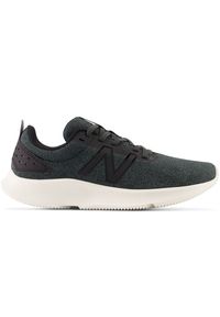 Buty damskie New Balance WE430RK2 – czarne. Okazja: na co dzień. Kolor: czarny. Materiał: materiał, syntetyk. Szerokość cholewki: normalna. Sport: bieganie