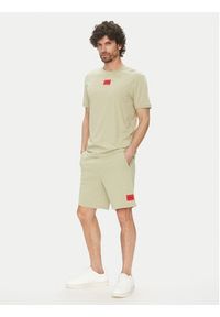 Hugo - HUGO Szorty sportowe Diz222 50466196 Zielony Regular Fit. Kolor: zielony. Materiał: bawełna. Styl: sportowy #3
