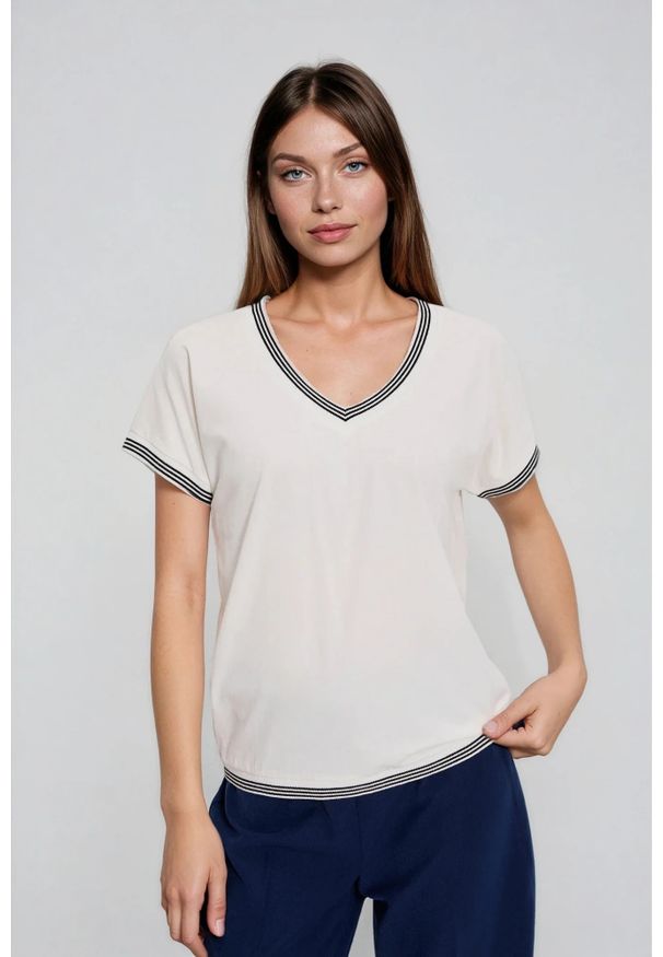 MOODO - Bluzka z bawełny biała. Kolor: biały. Materiał: bawełna