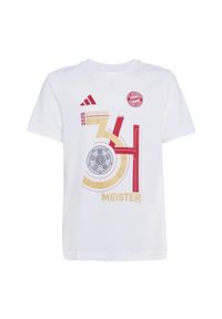 Adidas - Młodzieżowa koszulka FC Bayern Championship Winner. Kolor: biały. Materiał: bawełna. Sport: piłka nożna