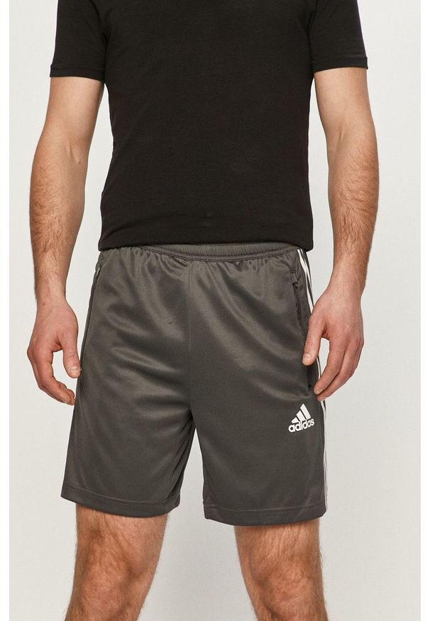 Adidas - adidas - Szorty. Okazja: na co dzień. Kolor: szary. Styl: casual
