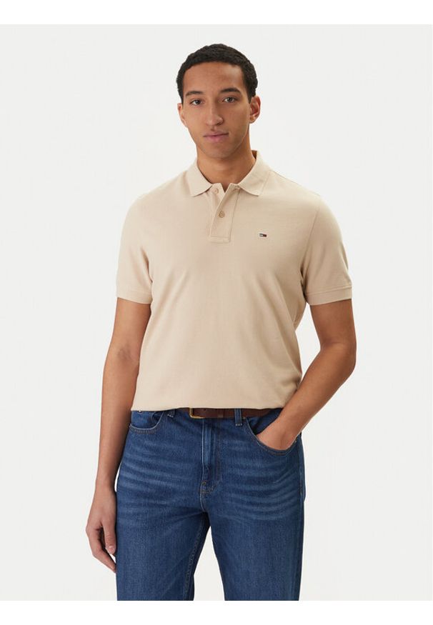 Tommy Jeans Polo DM0DM22711 Beżowy Regular Fit. Typ kołnierza: polo. Kolor: beżowy. Materiał: bawełna