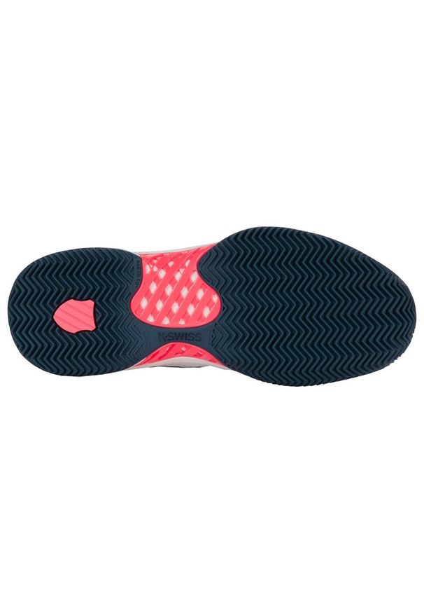 Buty do tenisa męskie K-Swiss Hypercourt Express 2. Kolor: różowy, niebieski, wielokolorowy, biały. Materiał: syntetyk, materiał. Szerokość cholewki: normalna. Sport: tenis