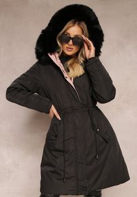 Renee - Czarna Dwustronna Kurtka ze Ściągaczem i Kapturem z Futerkiem Divya. Kolor: czarny. Materiał: futro. Styl: elegancki #1