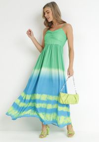 Born2be - Zielona Rozkloszowana Sukienka Maxi na Ramiączkach z Cienkimi Gumkami w Pasie Kaloia. Kolor: zielony. Długość rękawa: na ramiączkach. Typ sukienki: rozkloszowane. Długość: maxi #1
