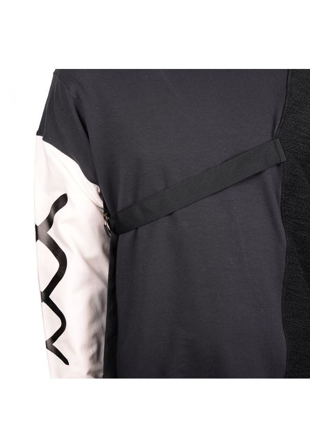 Nicolo Tonetto Bluza "Lien" | U41NTN1003 | Mężczyzna | Czarny, Biały, Granatowy. Okazja: na co dzień. Kolor: czarny, biały, wielokolorowy, niebieski. Materiał: bawełna, elastan. Wzór: aplikacja, nadruk. Styl: casual