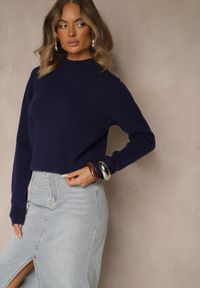 Renee - Granatowy Gładki Sweter z Półgolfem z Dzianiny z Wełną i Wiskozą Zaiara. Okazja: na co dzień. Kolor: niebieski. Materiał: wełna, wiskoza, dzianina. Długość rękawa: długi rękaw. Długość: długie. Wzór: gładki. Styl: klasyczny, casual