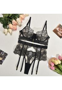 Intica - Komplet bielizny koronkowej z push-upem i pasem do pończoch Egypt. Kolor: czarny. Materiał: koronka. Wzór: koronka