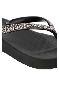 Czarne Japonki Ipanema Letnie Obuwie Damskie. Okazja: na co dzień, na plażę. Kolor: czarny. Materiał: materiał, mesh. Sezon: lato. Obcas: na platformie. Styl: elegancki, casual