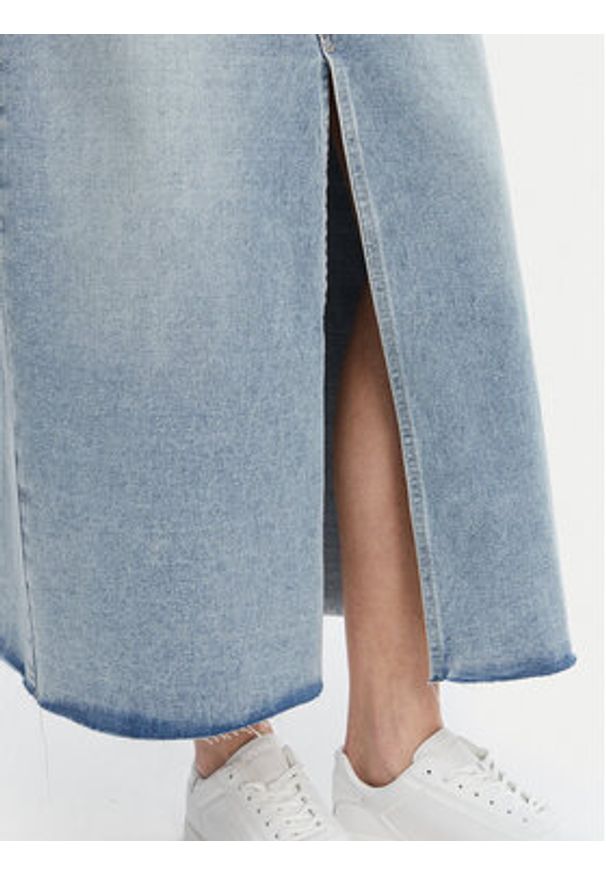 Vero Moda Spódnica jeansowa Wien 10341834 Niebieski Regular Fit. Kolor: niebieski. Materiał: bawełna