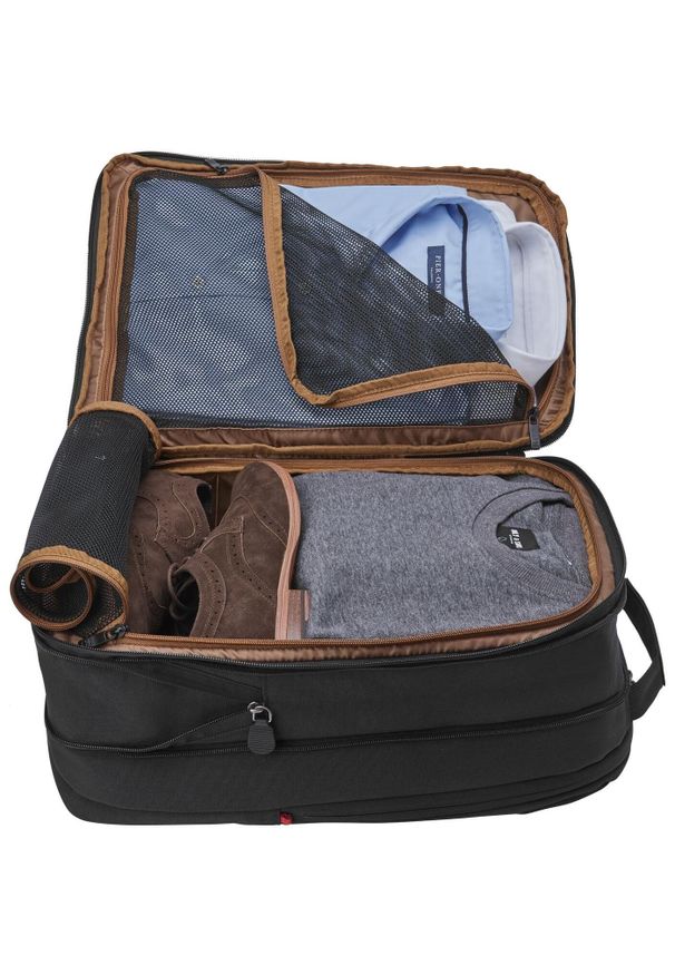 Plecak Wenger City Traveler 16'' czarny. Kolor: czarny. Materiał: mesh. Styl: elegancki