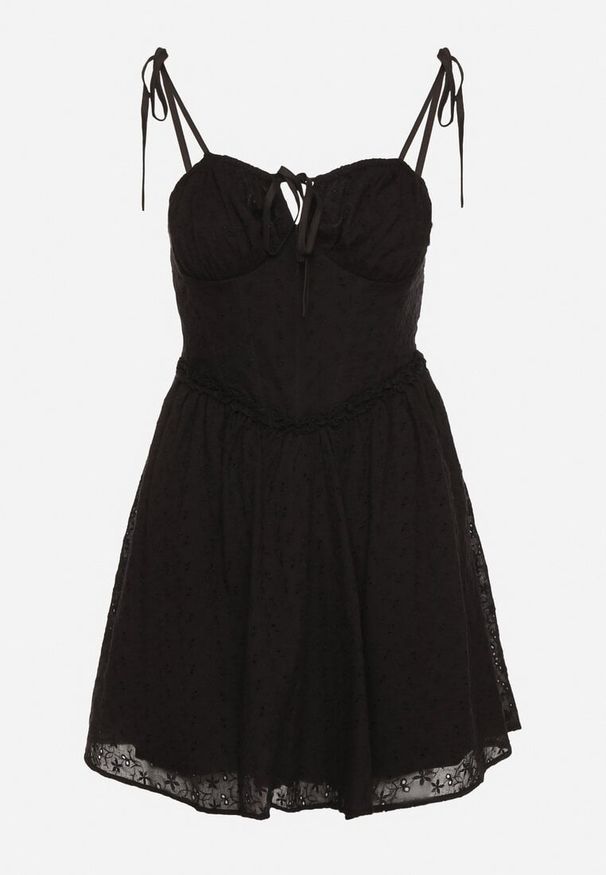 Born2be - Czarna Bawełniana Sukienka Vices w Rustykalnym Stylu z Haftem i Wiązaniem Natifrene. Okazja: na co dzień. Typ kołnierza: dekolt gorset. Kolor: czarny. Materiał: bawełna. Wzór: haft. Typ sukienki: proste, gorsetowe. Styl: elegancki, klasyczny, casual