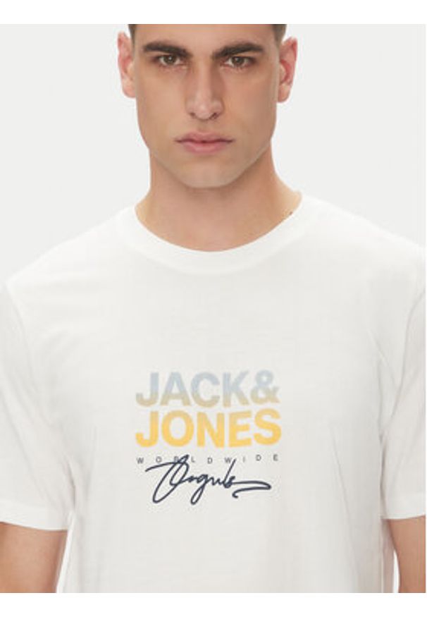 Jack & Jones - Jack&Jones T-Shirt Canggu 12281809 Biały Regular Fit. Kolor: biały. Materiał: bawełna
