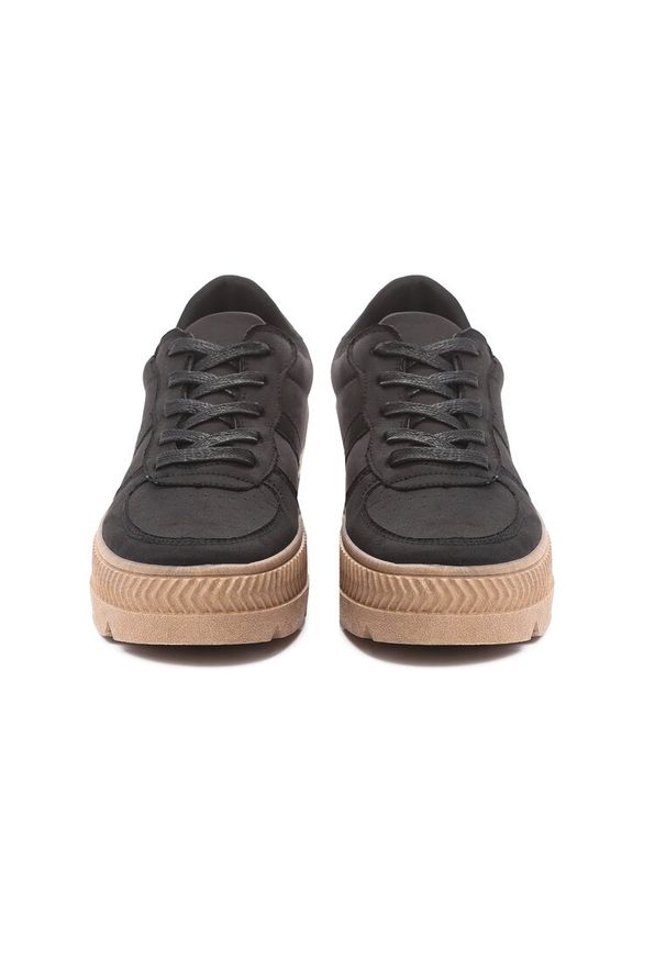 Renee - Czarne Sneakersy z Perforacją na Żłobionej Podeszwie Riparian Rights. Okazja: na co dzień. Nosek buta: okrągły. Zapięcie: sznurówki. Kolor: czarny. Materiał: dzianina. Szerokość cholewki: normalna. Wzór: jednolity. Sezon: jesień, wiosna