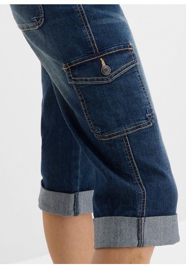 bonprix - Jeansy bojówki mid waist, ze stretchem. Kolor: niebieski