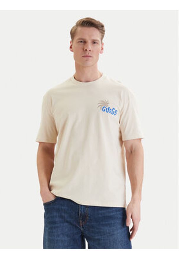 Guess T-Shirt F6GI07 K8FQ4 Beżowy Regular Fit. Kolor: beżowy. Materiał: bawełna