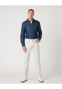 Wrangler - WRANGLER SPODNIE MĘSKIE GREENSBORO VAPOUR GREY W15QWAB26 112127118 #4