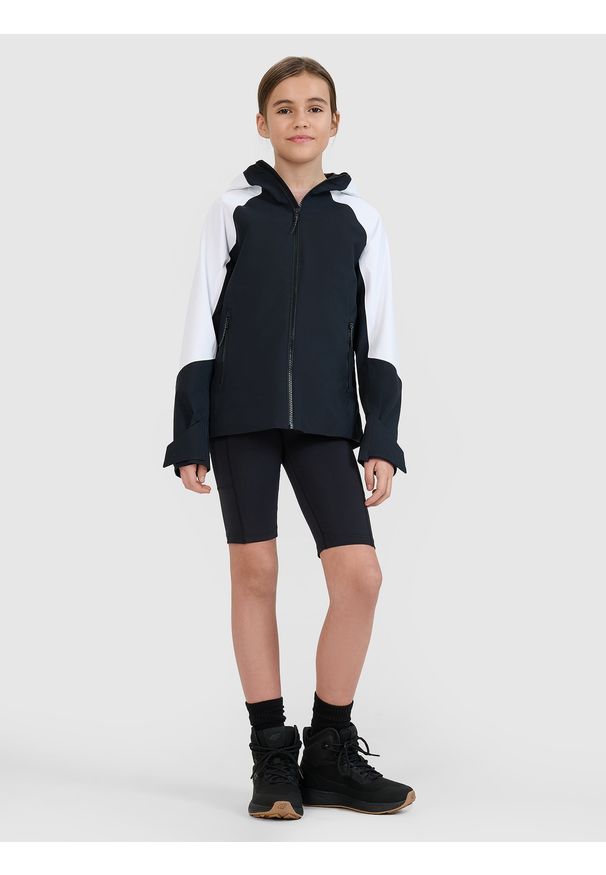 4f - 4F Kurtka trekkingowa membrana 5000 dziewczęca - czarna 122 (6-7 lat). Okazja: na co dzień. Kolor: czarny. Materiał: dzianina, materiał, hardshell, tkanina, puch. Długość rękawa: raglanowy rękaw. Sezon: lato. Styl: casual, klasyczny