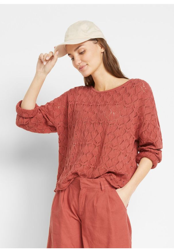 bonprix - Sweter ażurowy oversized z domieszką lnu. Kolor: czerwony. Materiał: len. Wzór: ażurowy