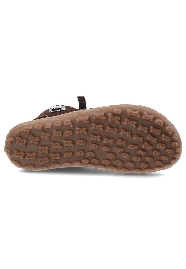 Brązowe Botki Armodo Wygodne Skórzane Buty Damskie. Okazja: na co dzień. Kolor: brązowy. Materiał: skóra. Sezon: zima, jesień. Styl: casual
