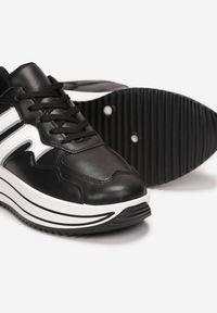 Renee - Czarne Sneakersy Sznurowane na Platformie Macelynn. Kolor: czarny. Obcas: na platformie