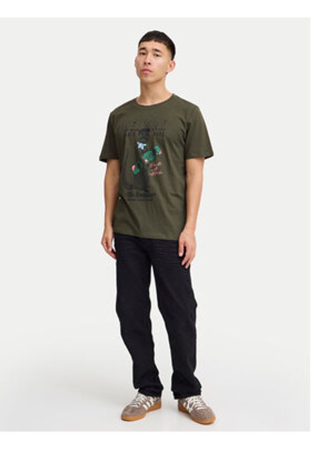 Blend T-Shirt 20717748 Zielony Regular Fit. Kolor: zielony. Materiał: bawełna