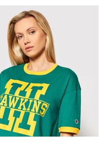 Champion T-Shirt Unisex STRANGER THINGS Hawkins 217756 Zielony Custom Fit. Kolor: zielony. Materiał: bawełna #10