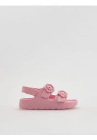 Reserved - Lekkie sandały na rzep - różowy. Zapięcie: rzepy. Kolor: różowy #1