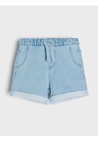 Sinsay - Szorty jeansowe z podwijanymi nogawkami - niebieski. Kolor: niebieski. Materiał: jeans #1
