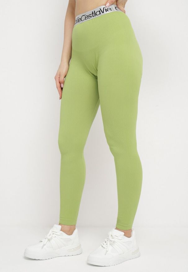 Born2be - Zielone Elastyczne Legginsy z Szeroką Gumą w Pasie Rindama. Kolor: zielony. Materiał: guma. Styl: sportowy