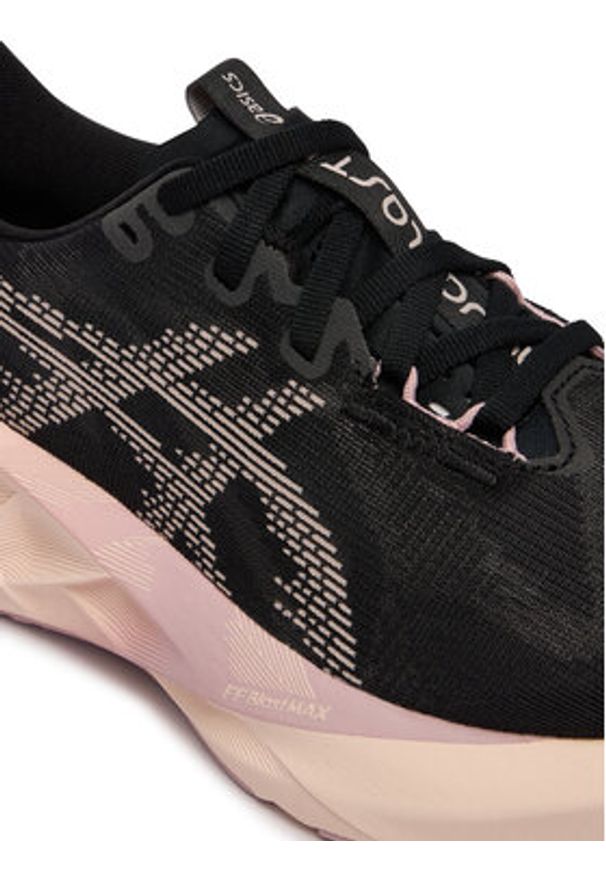 Asics Buty do biegania Novablast 5 1012B765 Czarny. Kolor: czarny. Materiał: mesh