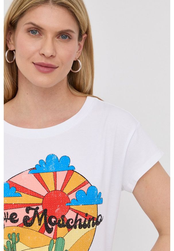 Love Moschino t-shirt damski kolor biały. Kolor: biały. Wzór: nadruk, aplikacja