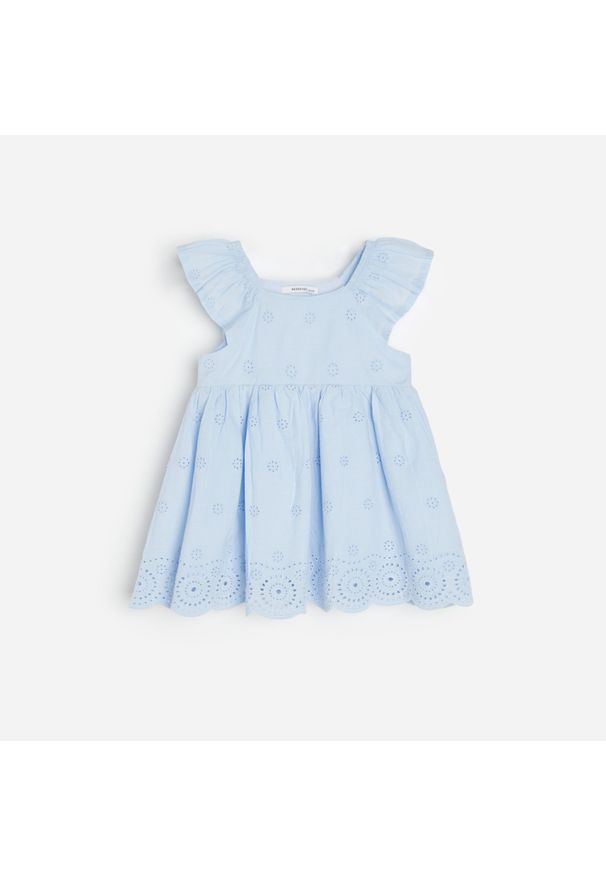 Reserved - Bawełniana sukienka z haftem - Niebieski. Kolor: niebieski. Materiał: bawełna. Wzór: haft