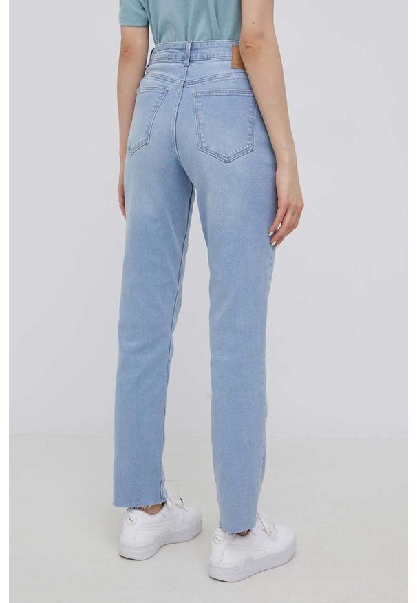 Pieces jeansy damskie medium waist. Kolor: niebieski