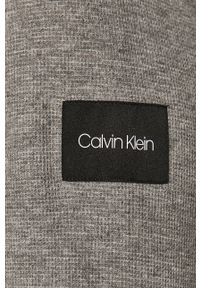 Calvin Klein - Longsleeve. Okazja: na co dzień. Kolor: szary. Materiał: bawełna, dzianina. Długość rękawa: długi rękaw. Wzór: gładki. Styl: casual #3