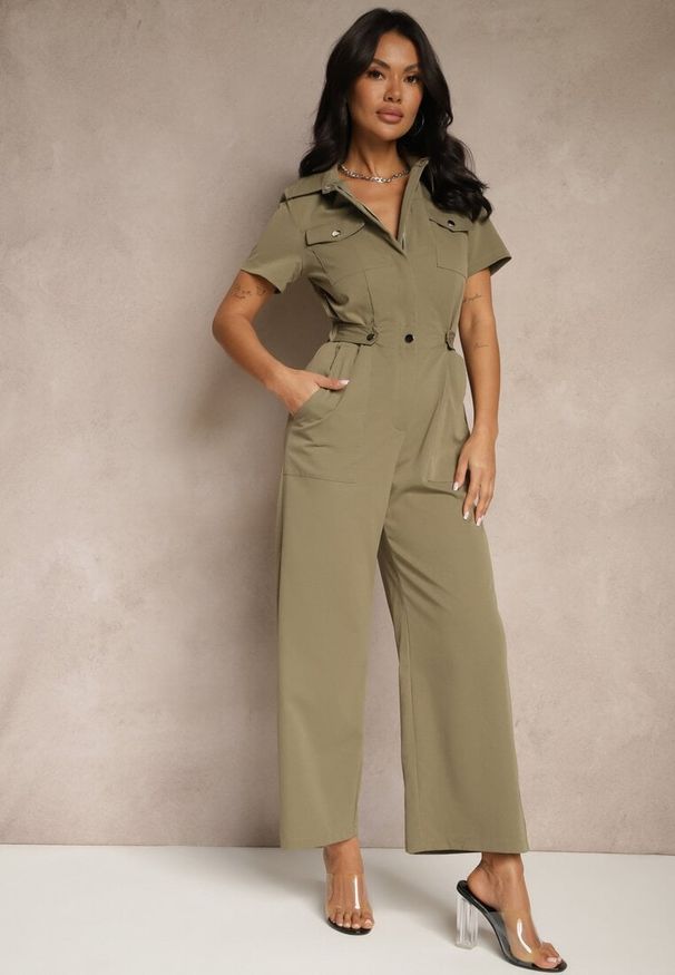 Renee - Ciemnozielony Kombinezon Wide Leg z Kołnierzykiem Suwakiem i Krótkim Rękawem Jenaralitia. Okazja: na co dzień. Kolor: zielony. Długość rękawa: krótki rękaw. Długość: krótkie. Styl: casual, elegancki