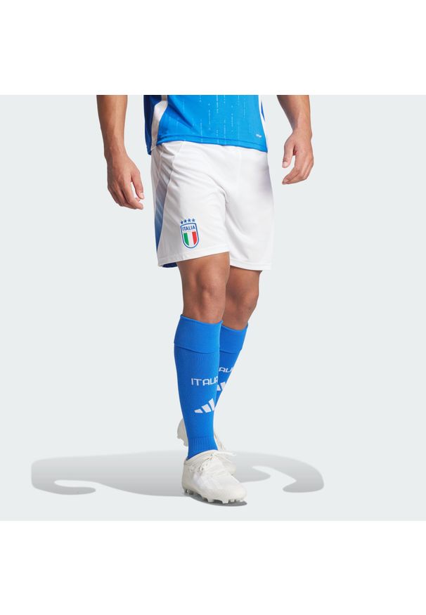 Adidas - Szorty Italy 24 Home. Kolor: biały. Materiał: materiał. Sport: piłka nożna