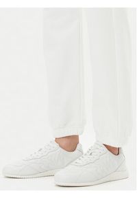 Pinko - PINKO Spodnie dresowe Plumcake 104790 A2G8 Biały Regular Fit. Kolor: biały. Materiał: bawełna #2