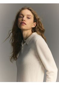 Reserved - Wełniany sweter z domieszką kaszmiru - złamana biel. Materiał: wełna, kaszmir #1