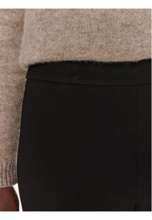BOSS - Boss Spodnie materiałowe Tilunara 50490056 Czarny Regular Fit. Kolor: czarny. Materiał: wiskoza