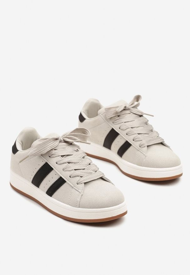 Renee - Szare Sneakersy Ozdobione Paskami Dolirenna. Okazja: na co dzień. Zapięcie: pasek. Kolor: szary. Materiał: jeans. Wzór: aplikacja. Sezon: lato, wiosna. Obcas: na płaskiej podeszwie
