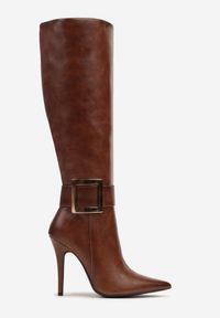 Born2be - Brązowe Kozaki na Szpilce Ozdobione Klamrą Innadora. Okazja: na co dzień. Zapięcie: klamry. Kolor: brązowy. Materiał: jeans. Wzór: aplikacja. Obcas: na szpilce. Styl: casual, elegancki #3