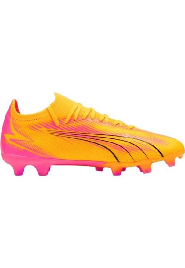 Buty piłkarskie męskie Puma Ultra Match. Zapięcie: bez zapięcia. Kolor: różowy. Materiał: materiał, syntetyk. Szerokość cholewki: normalna. Sport: piłka nożna
